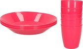 Kunststof ontbijt/diner 6x diepe bordjes 21 cm en 5x bekertjes 300 ML servies set in kleur roze