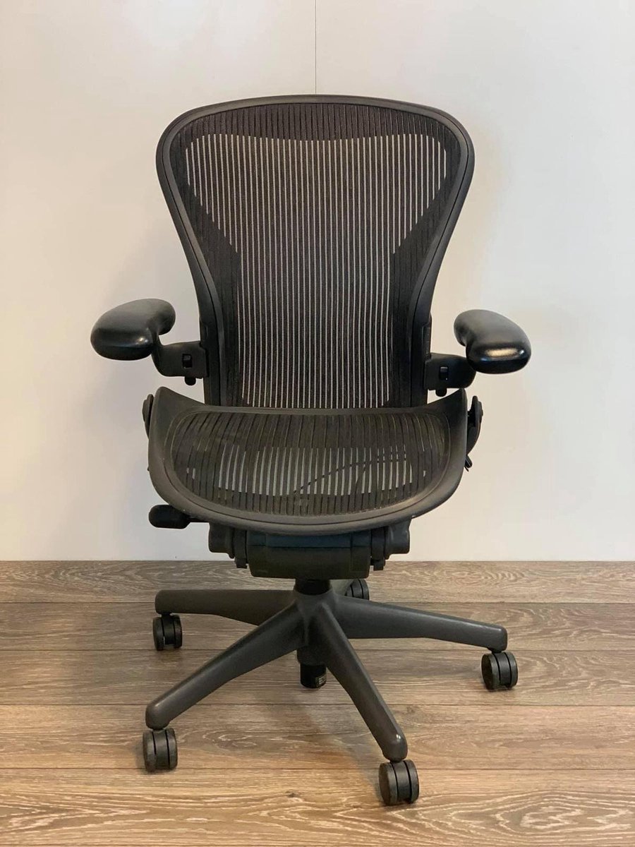 Offeco Herman Miller Aeron  Maat B  Graphite thumbnail 2