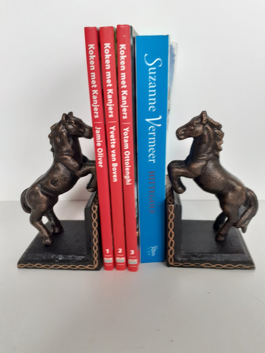 Paardenbeeld paarden boekensteunen van gietijzer 2200gram Slijkhuis 17x9x8 cm