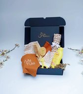 Bol.com Genderneutraal baby cadeau Hawsaz.nl cadeau - Gepersonaliseerde cadeaus - Slabbetje - Baby cadeauset - Baby cadeau - Zwi... aanbieding