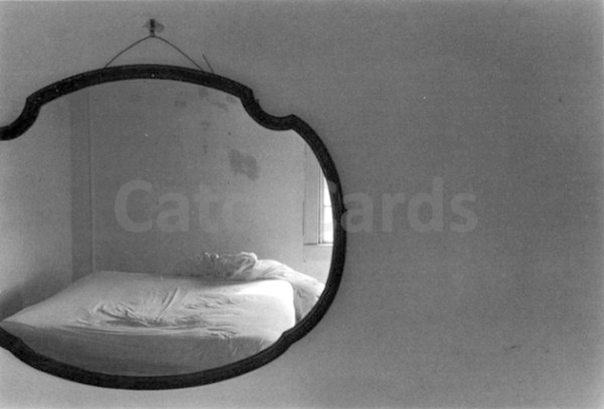 Eva Rubinstein - Bed in Mirror - Vintage dubbele kaarten - Zwart-wit - Set van 10 kaarten met eco-katoen enveloppen