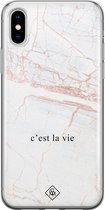 Casimoda® hoesje - Geschikt voor iPhone Xs Max - C'est La Vie - Siliconen/TPU telefoonhoesje - Backcover - Tekst - Bruin/beige