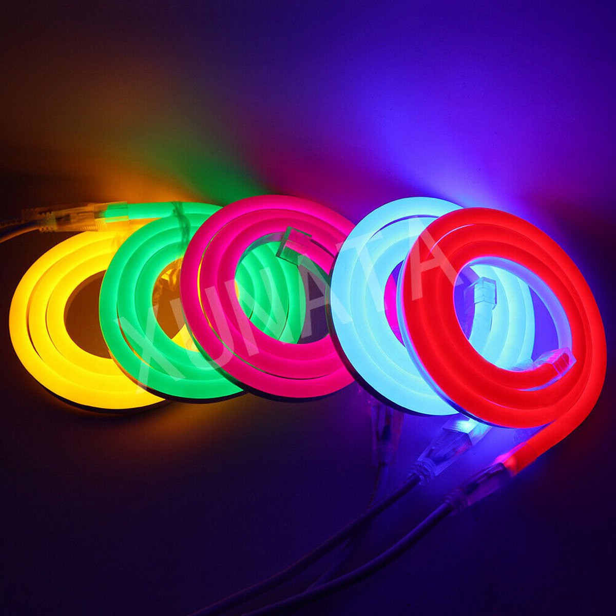 Creëer een futuristische sfeer met de Nzuri Multicolor RGB LED strip - 1 meter - met afstandsbediening - dimbaar - flexibel