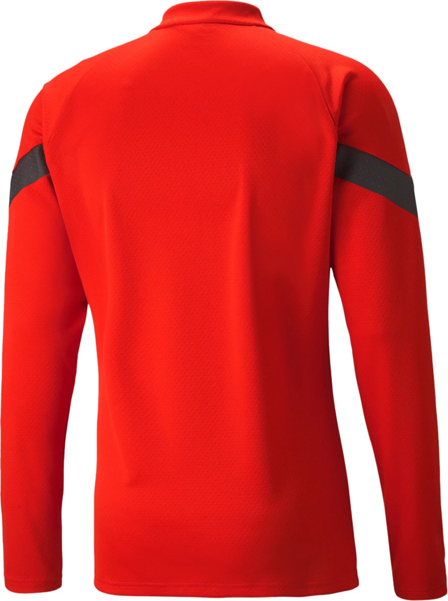 Ac milan training 1/4 zip top in de kleur rood.