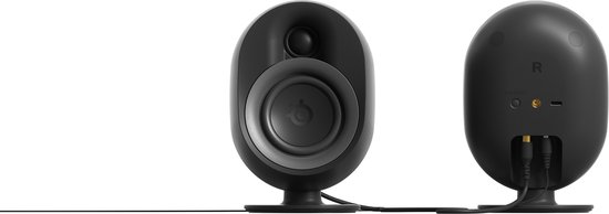 Zwarte satellite speakers, één van voren, één van achter.