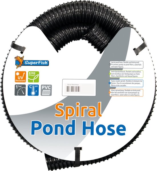 Zwarte spiraalslang, 50mm. De verpakking toont een vis, en iconen voor UV-bestendig, knikvrij en PVC. Tekst: 'Spiral Pond Hose'.