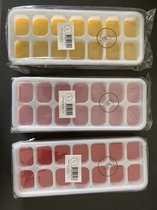 set van 3 Ijsblokjes maker met deksel, BPA vrij met silicone bodem om de ijsblokjes zonder enige moeite uit de ijsblokjesvorm te krijgen
