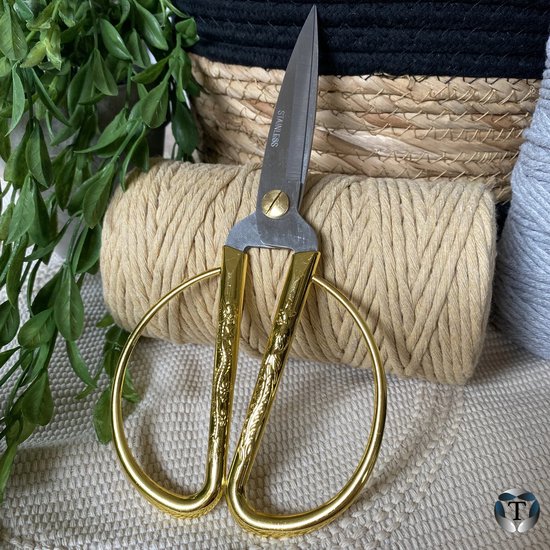 Hobbyschaar | Goudkleurig | 16 cm | Grote Handvaten | Veelzijdig | Verschillende Maten | Macramé Schaar | Schaar | Macramé | Scherpe Punt | Plantenhanger | Wandkleed | Dromenvanger | Koord | Touw | Diverse Hobby’s | DIY | TheOldOmen |