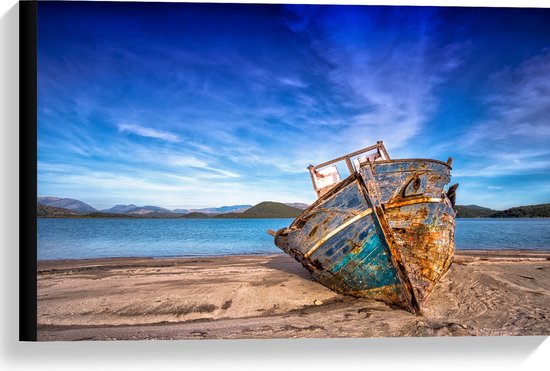WallClassics - Toile - Épave échouée sur la plage - Photo sur toile 60x40 cm (Décoration murale sur toile)