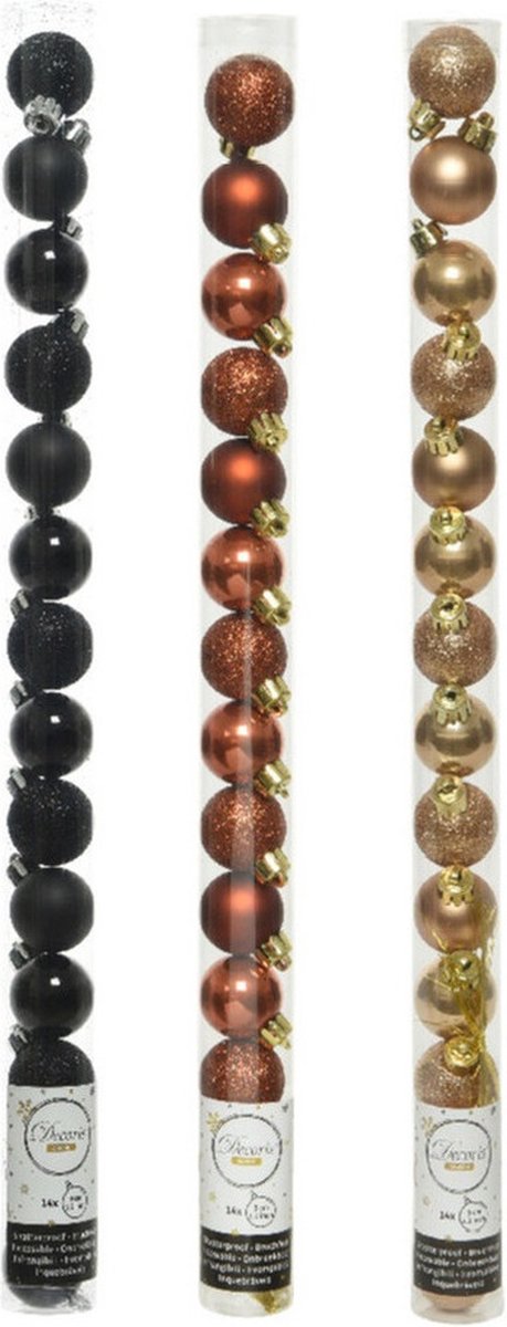 Set van 42 kunststof kerstballen in zwart, terra bruin en camel bruin, elk 3 cm groot. Perfect voor kerstboomversiering.