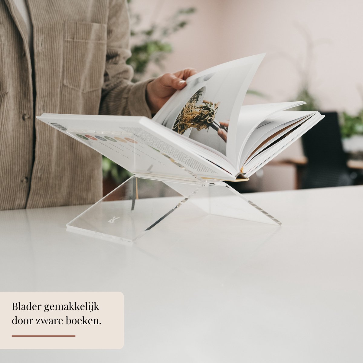 eerlijk metaal Ontmoedigd zijn Kitchen Lab Co.® Boekenstandaard Plexiglas - Kookboekstandaard - Luxe  Boekenhouder... | bol.com