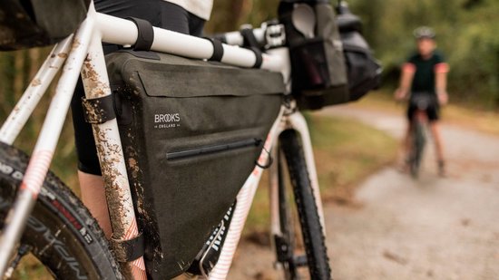 Brooks frametas Scape Full Frame mud green van Brooks — afbeelding 2