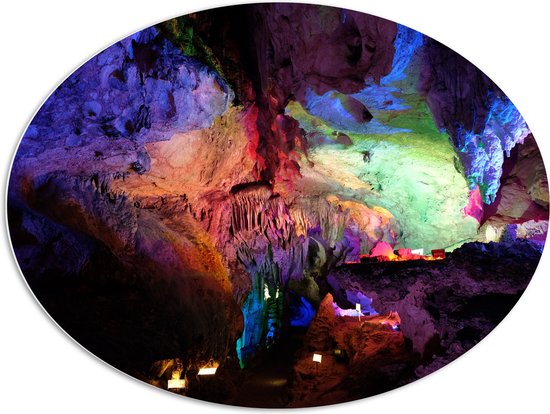 WallClassics - Feuille de Mousse PVC Ovale - Lumières Colorées dans une Grotte - 96x72 cm Photo sur Ovale (Avec Système d'accrochage)