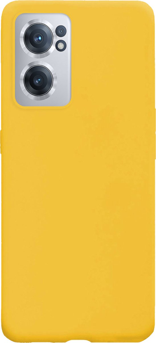 Hoes - Geschikt voor OnePlus Nord CE 2 - Sterk & Shockproof - Hoesje Cover - Siliconen Case - Geel