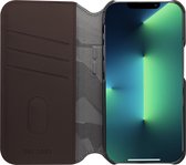 DECODED Wallet Case - iPhone 14 - Étui avec porte-cartes - Cuir européen de haute qualité - Technologie magnétique d' Apple - Marron
