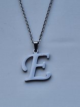 SALE - UITVERKOOP - Damesketting – Vrouwenketting – Staal – Zilverkleurig – Letter E – Moederdag - Cadeau voor haar