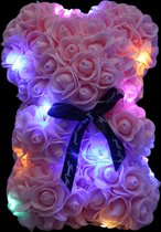 Livano Rozen Teddy Beertje - Rozen Beer - Rose Bear - Valentijn Cadeautje Voor Haar & Hem - Vrouw - Lichtroze Met Licht
