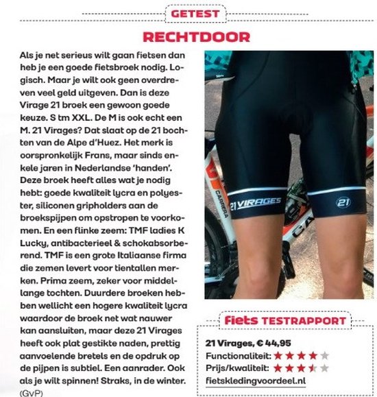Een vrouw staat op een fiets en draagt een zwarte fietsbroek met witte band en bretels.