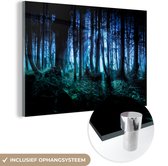 MuchoWow® Glasschilderij 180x120 cm - Schilderij acrylglas - Blauw schemerig bos - Foto op glas - Schilderijen