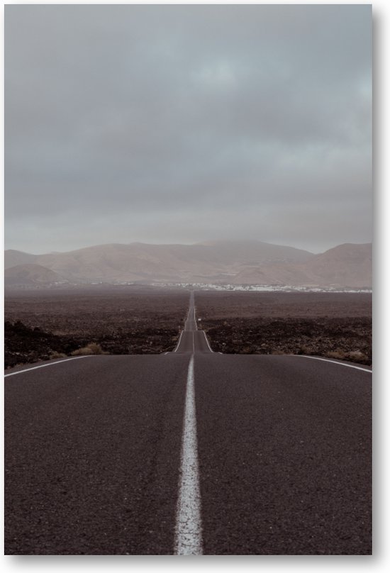 De Weg door Lanzarote - Op Reis door de Stilte - De Stille Snelweg - Foto Op Canvas 60x90