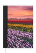 Notitieboek - Schrijfboek - Paarse tulpen in Nederland - Notitieboekje klein - A5 formaat - Schrijfblok