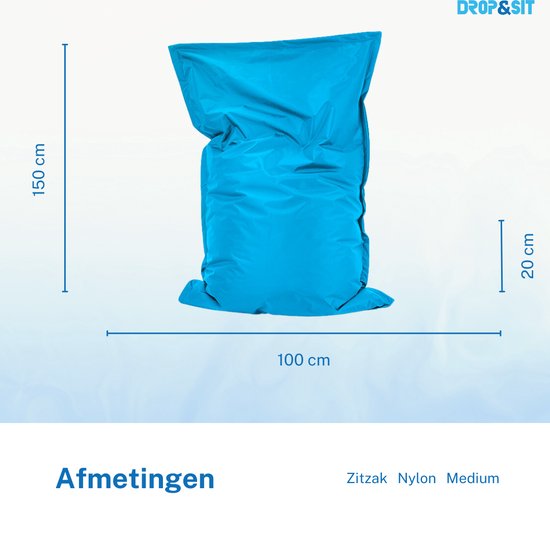 Afmetingen turquoise zitzak: 100 cm breed, 150 cm hoog, 20 cm diep.