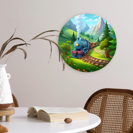 Ronde muurdecoratie met blauwe trein, groen landschap, naast een witte tafel.
