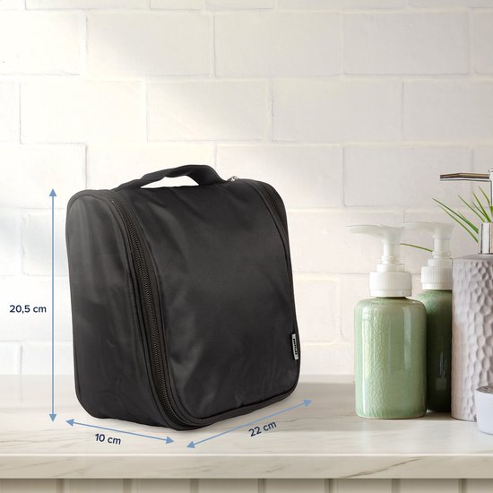 Zwarte toilettas met handvat, afmetingen 22 x 10 x 20,5 cm.