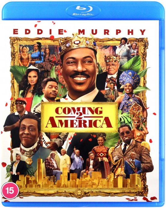 Poster van 'Coming 2 America' met Eddie Murphy in een gouden kroon, omringd door castleden in kleurrijke kleding en koninklijke outfits.