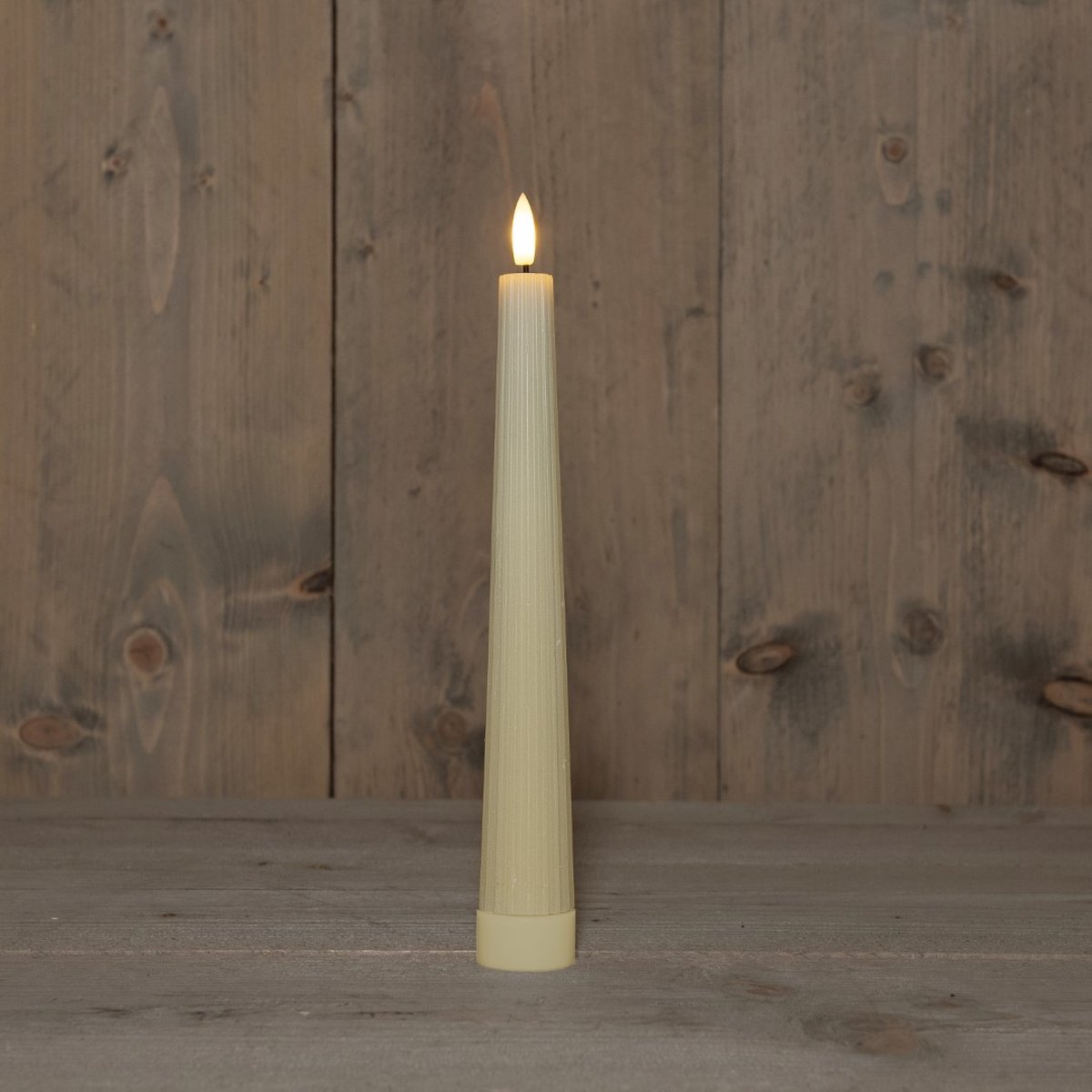 Annas collection - B.O.T. 3D Wick Ivory Big Ribbel Candle 27 cm Rus...