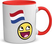 Akyol - nederlandse vlag smiley koffiemok - theemok - rood - Nederland - nederlanders - boeren - verjaardagscadeau - kado - 350 ML inhoud
