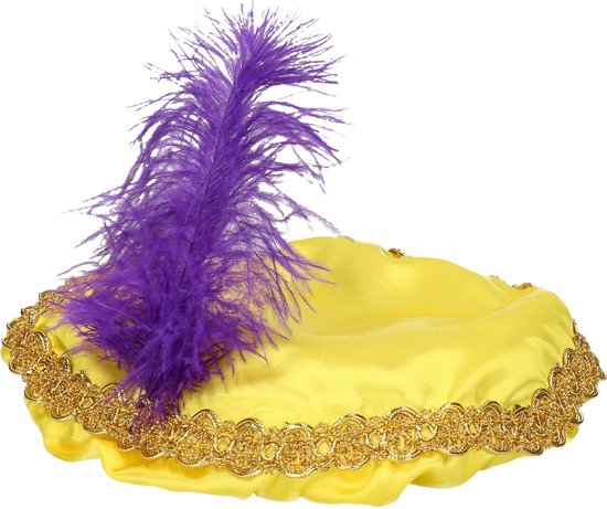 Pieten baret geel