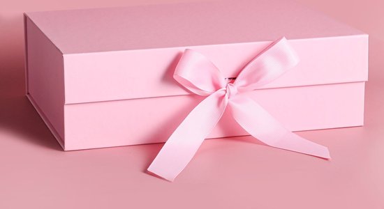 Cadeaudoos + Tajse - 26*19*8 cm - Geschenkdoos met Magneet - Giftbox - ROZE - Gelamineerd Karton - met Lint - Vouwdoos - Verpakking