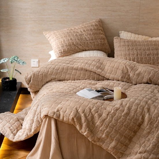 Plush Bed Linen 135 x 200 cm Khaki Winter Warm Faux Fur Flannel Winter Bed Linen Fluffy Shaggy Flannelette Geometric Duvet Cover and 1 Pillowcase 80 x 80 cm with Zip