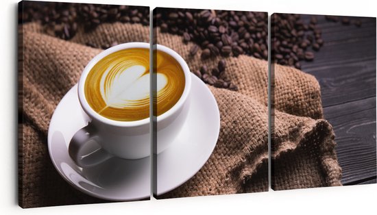 Artaza Canvas Schilderij Drieluik Kopje Koffie In Een Hartje Met Koffiebonen - 180x80 - Groot - Foto Op Canvas - Canvas Print