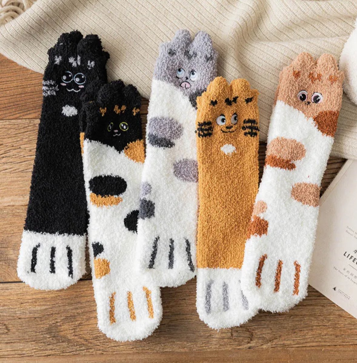 Warme Sokken dames 3 paar - fluffy sokken - huissokken - print kat met ogen - bruin / zwart / grijs / wit - 36-40 - mix - winter sokken - dikke sokken
