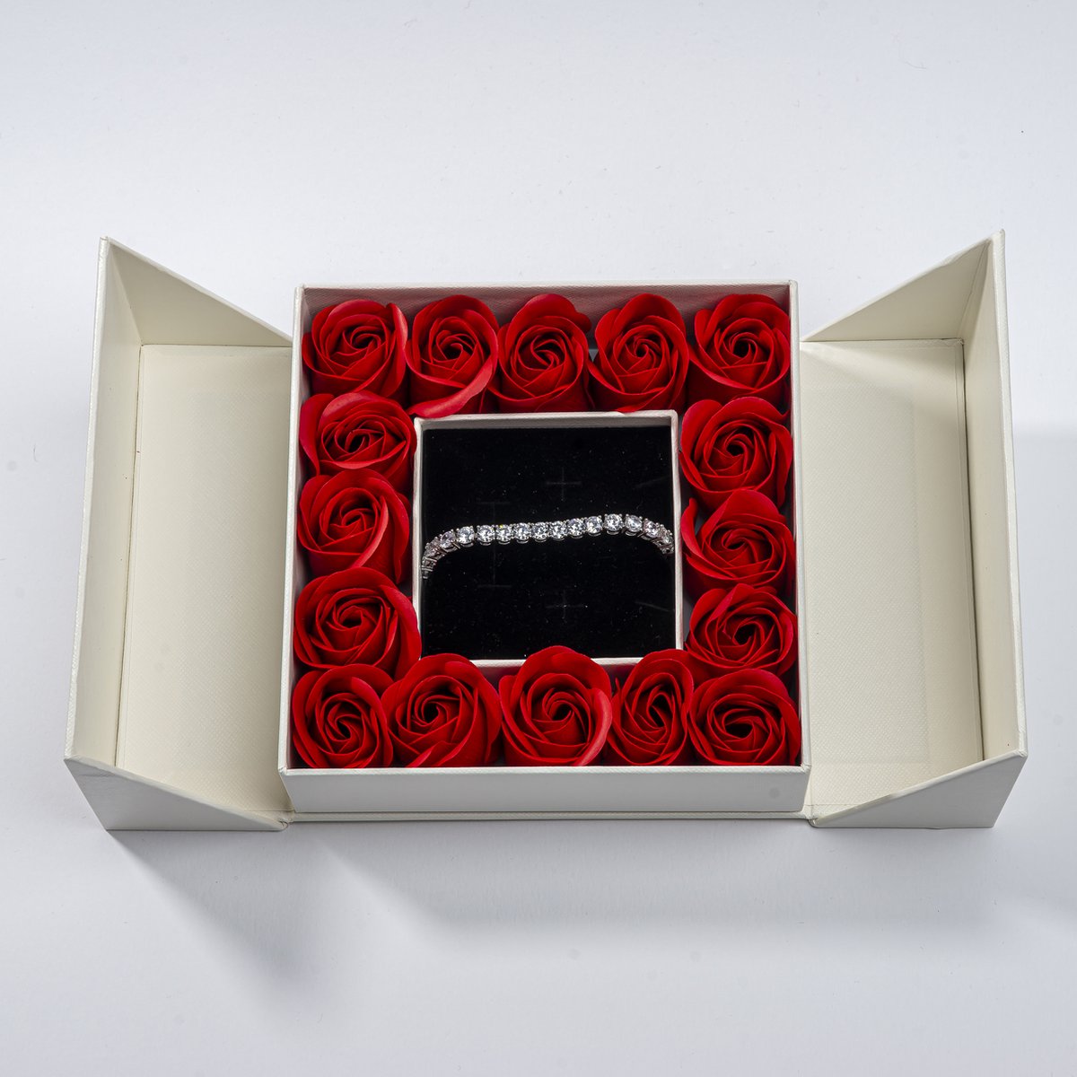Swarovski Tennisarmband | Valentijn cadeautje voor haar | Moederdag cadeautje | Cadeau voor vrouw | Geschenkset vrouwen | Geschenkdoos | Moederdag geschenkset | Cadeaudoos |