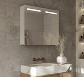 Aluminium badkamer spiegelkast met directe verlichting boven, spiegelverwarming, stopcontact inclusief USB, make-up spiegel en sensor schakelaar 80×70 cm