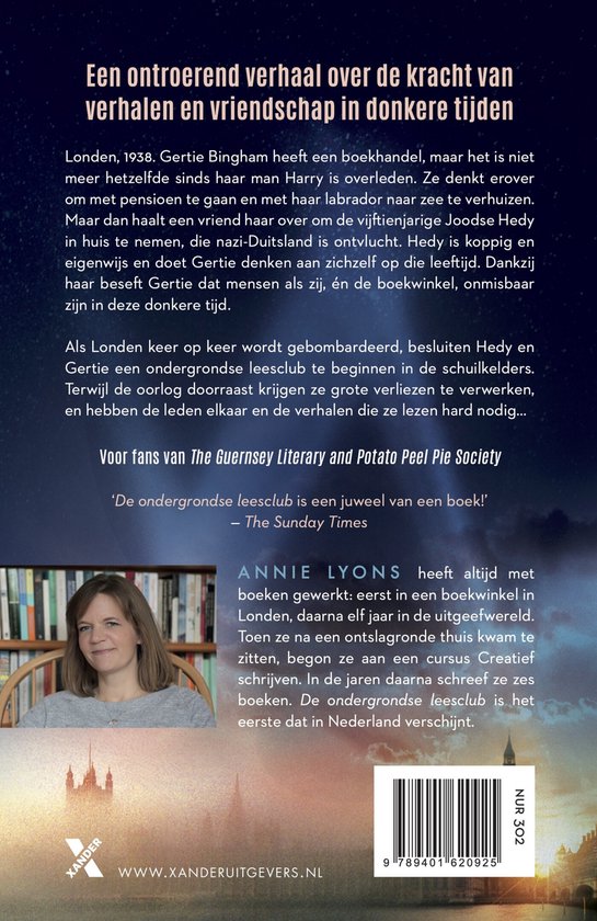 Achterkant van een boek met een foto van auteur Annie Lyons en tekst over het verhaal 'De ondergrondse leesclub'.