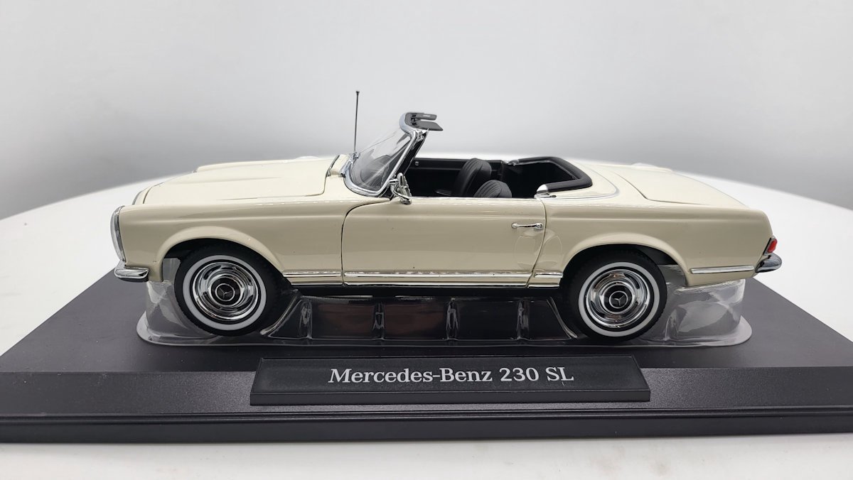 Mercedes-Benz 230 SL Pagode (W113) Norev 1:18 1963 183768