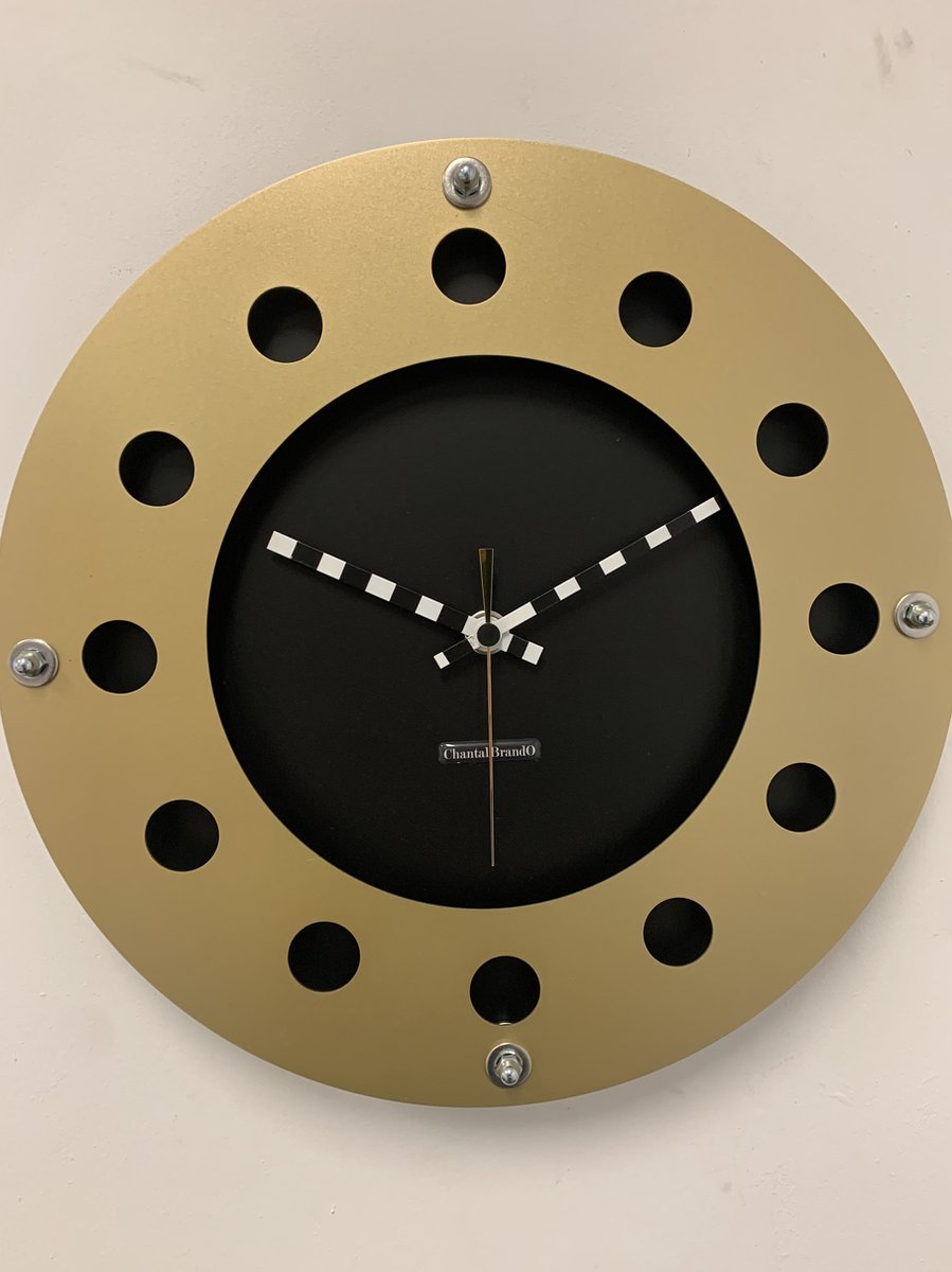 Wandklok CHANTALBRANDO -- GOLDEN EARRING -- MODERN DESIGN --