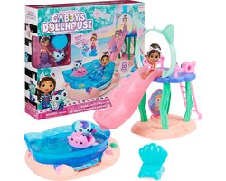 foto van Gabby’s Poppenhuis - Kattastisch zwembad-speelset met figuren van Gabby en Meerminkat met zeemeerminstaarten die van kleur veranderen en zwembadaccessoires