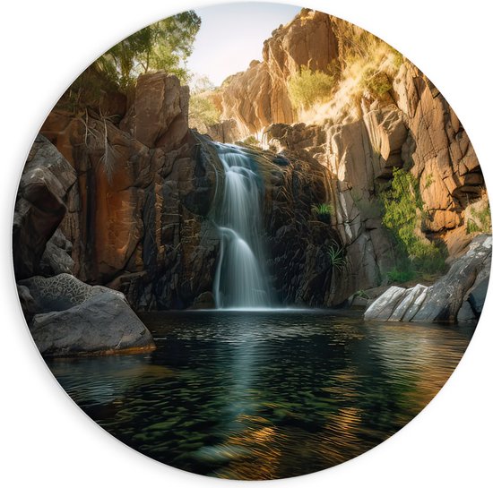 PVC Schuimplaat Muurcirkel - Waterval - Water - Rotsen - Planten - Zon - 90x90 cm Foto op Muurcirkel (met ophangsysteem)