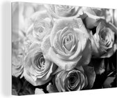 Canvas schilderij 180x120 cm - Wanddecoratie Natte rozen met dauw - zwart wit - Muurdecoratie woonkamer - Slaapkamer decoratie - Kamer accessoires - Schilderijen