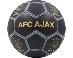 foto van Ajax-bal zwart/goud