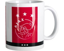 foto van Ajax-mok wit rood wit logo shirt