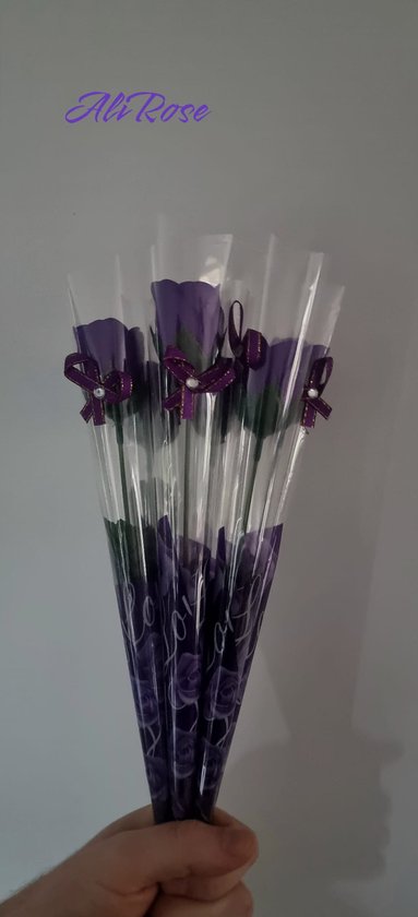 AliRose - Zeep Roos - Prachtig PAARS / PURPLE - 5 Stuks - Romantische Cadeau - Kado - Liefde - Love - Amor - Feestdagen - Moederdag - Kerst - Valentijn - Partner - Natuurlijke Zeep Boeket - Bruiloft