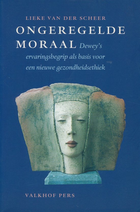 Boekomslag met een beeld van een vrouwengezicht en de titel 'Ongeregelde Morààl' door Lieke van der Scheer.