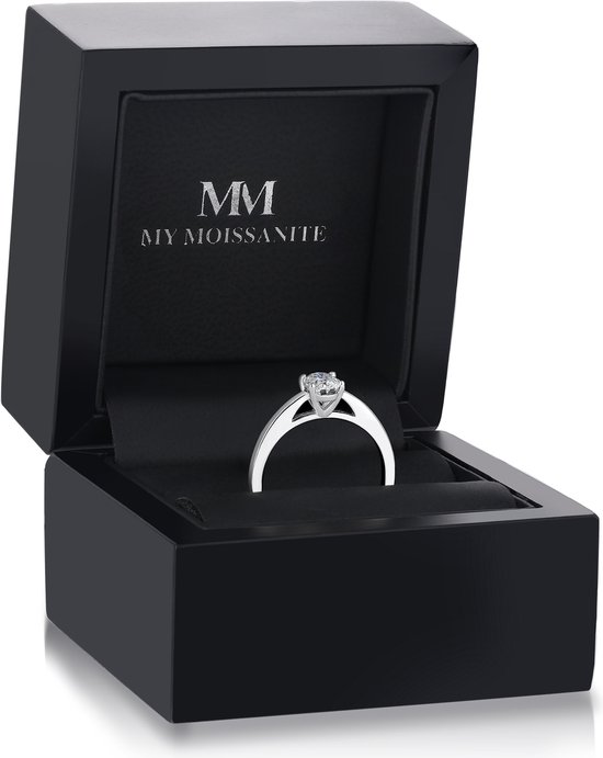 Eloise - Ring solitaire ovale en argent et moissanite - 1,5 carat.