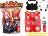 Costume de pompier comprenant un gilet extincteur, un masque à gaz et des écouteurs